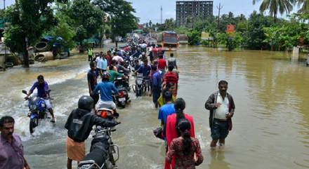  800,000 Evacuated, 350 Died in India Flooding