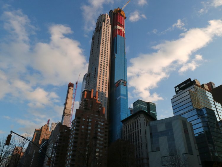 A New York Penthouse broke the record for the most expensive home ever sold in America