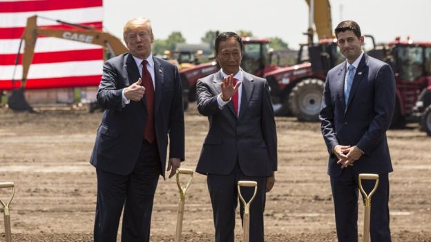 President Trump Forces Foxconn to clarify their position on the U.S. plans