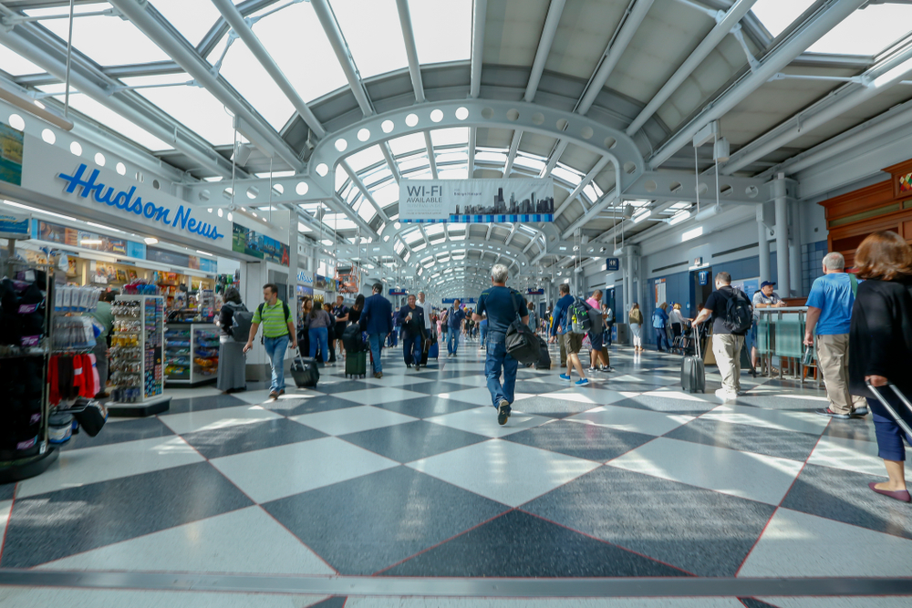 Naked Man Walks on Tarmac of O’Hare International Airport, Official Says