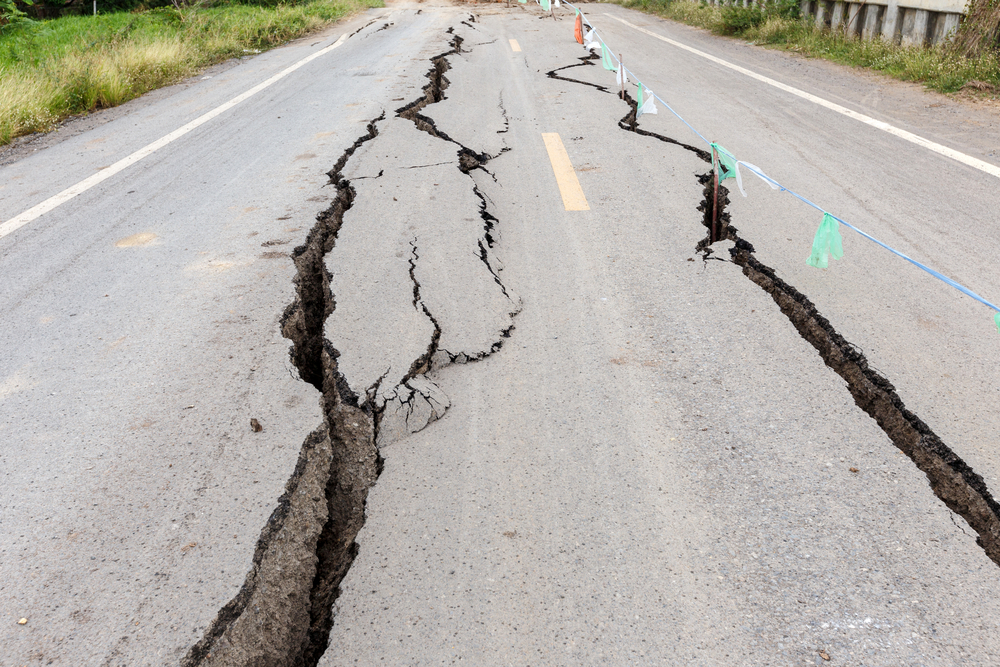 Earthquake in northwest Japan, Tsunami triggers as well