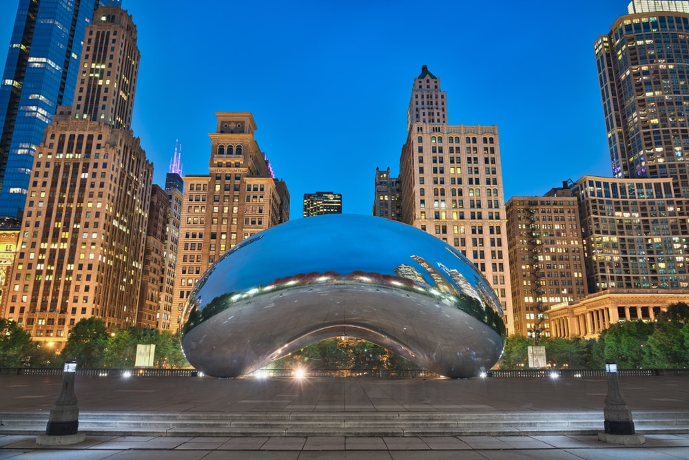 Police arrests seven people for damaging Chicago’s iconic landmarks