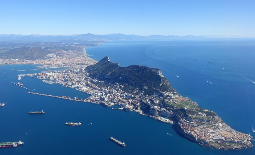 The Captured Iranian Tank leaves Gibraltar