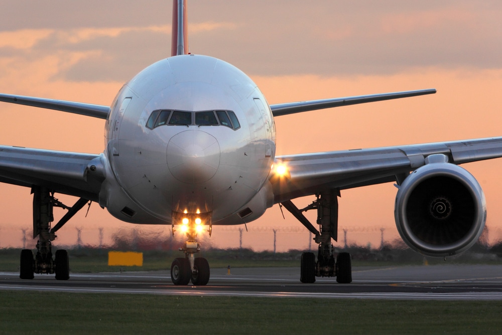 United Airlines suspends service between Chicago and Hong Kong