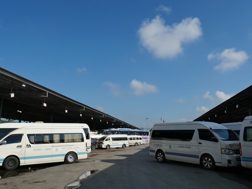 Dubai indefinitely bans Mini Bus Service