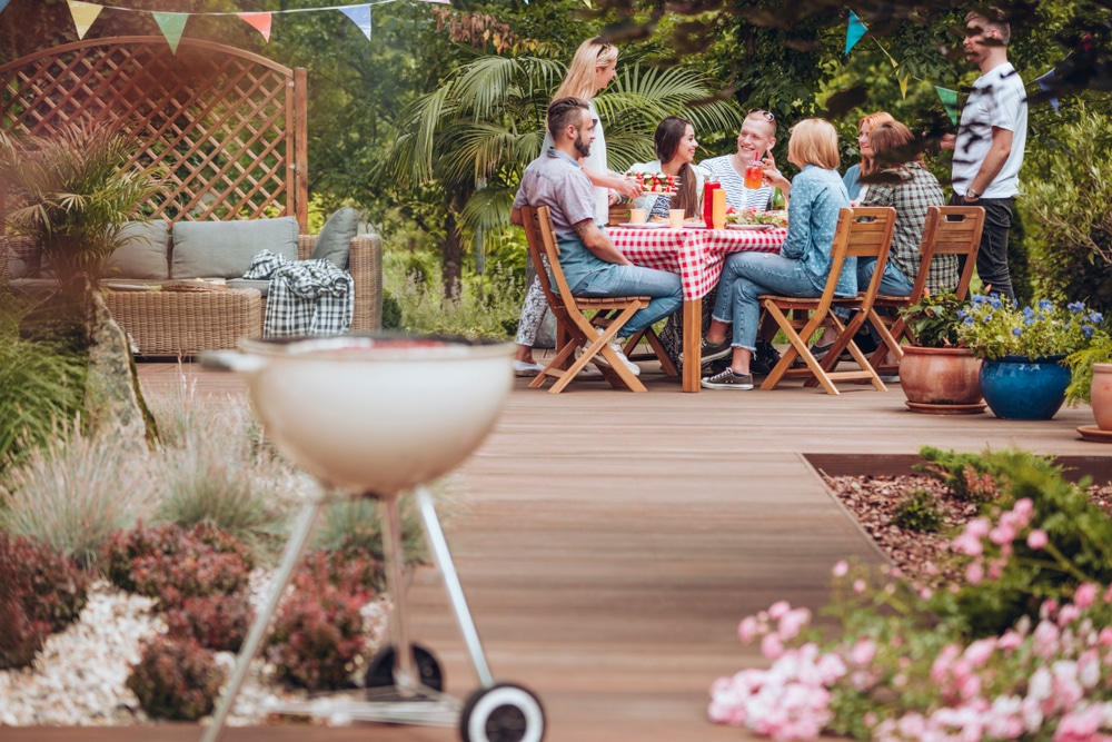  5 ways to create a cozy backyard getaway