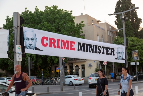 Protestors gather outside Netanyahu’s residence, ask for his resignation
