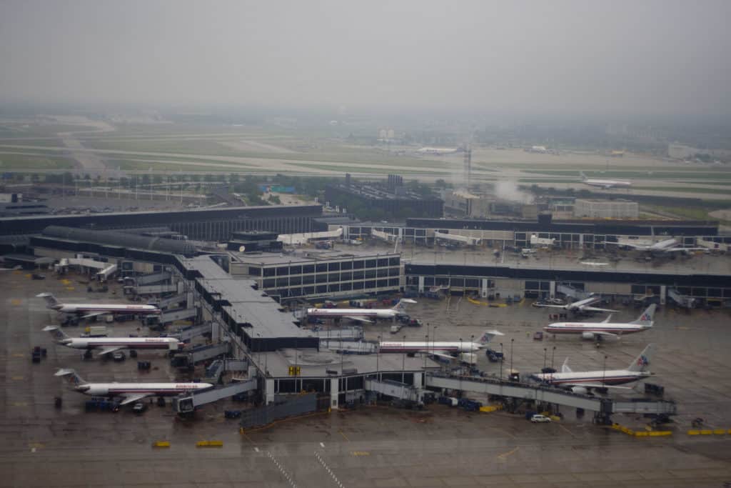 U.S. Flight Cuts Deepen Amid Shutdown Staffing Crisis