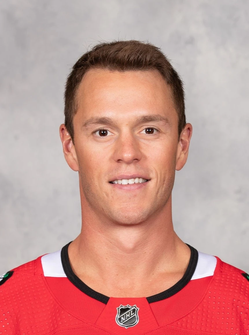 Blackhawks legend Jonathan Toews retires
